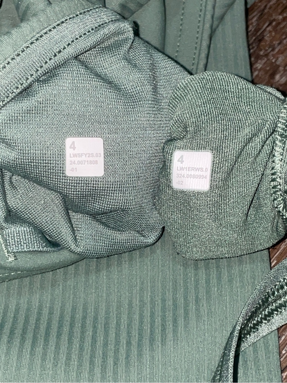 NWOT Lululemon Matching Ribbed Grey Eucalyptus Set. Size 4 - Picture 3 of 12